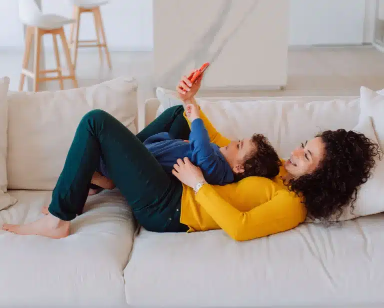 Mamás que cuidan y ahorran el poder del Ahorro en tu Afore